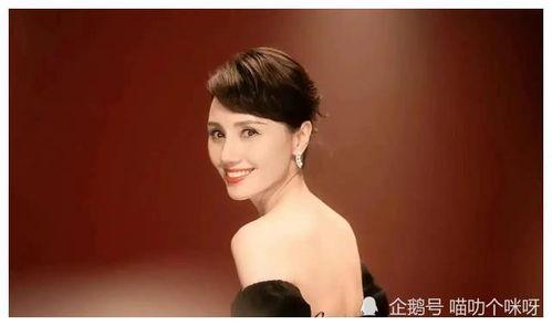 吃瓜娱乐间明星,揭秘吃瓜群众眼中的明星生活